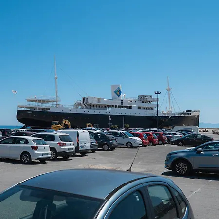 Le Petit Nid Du Lydia -accès Direct Plage- Wi-fi - Parking Appartamento Le Barcarès